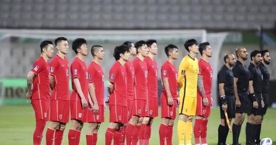 一场精彩的足球比赛：国内球队在赛场上大获全胜的简单介绍